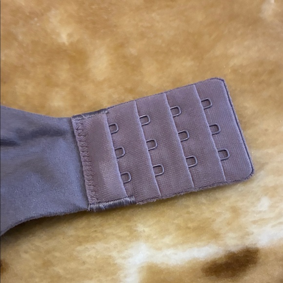 Victoria’s Secret Body by Victoria lined Demi-Bust/Demi-Bust Double Bra 38DD - Picture 5 of 8